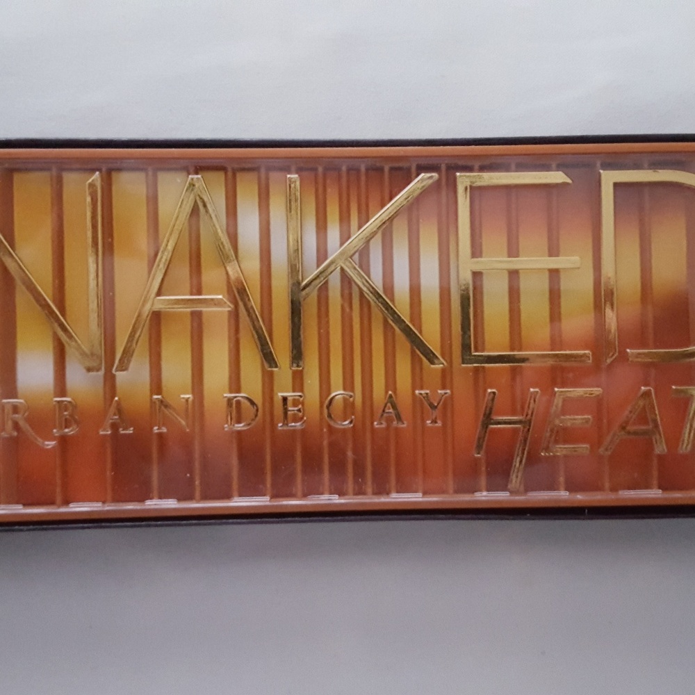 Urban Decay eyeshadow Naked Heat Brand New